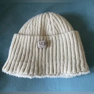 UGG Australia Cream Ribbed Beanie